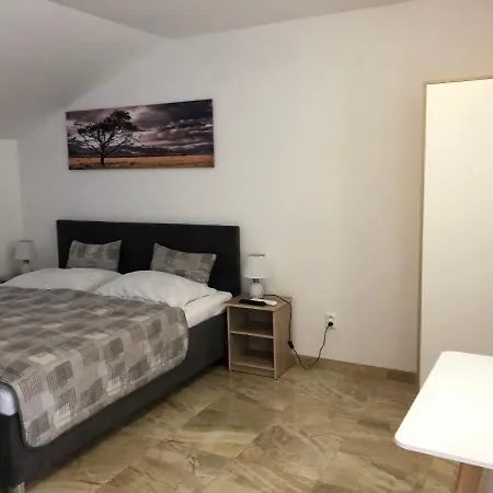 110 Apartment